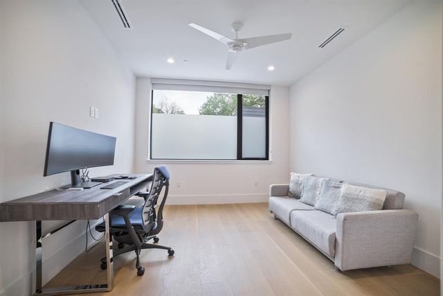 2003 Melridge PL, Austin, TX 78704