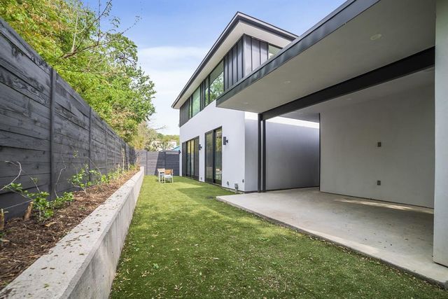 2003 Melridge PL, Austin, TX 78704