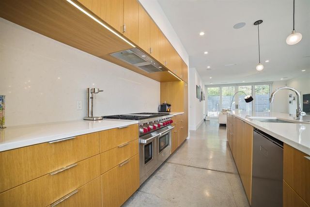 2003 Melridge PL, Austin, TX 78704