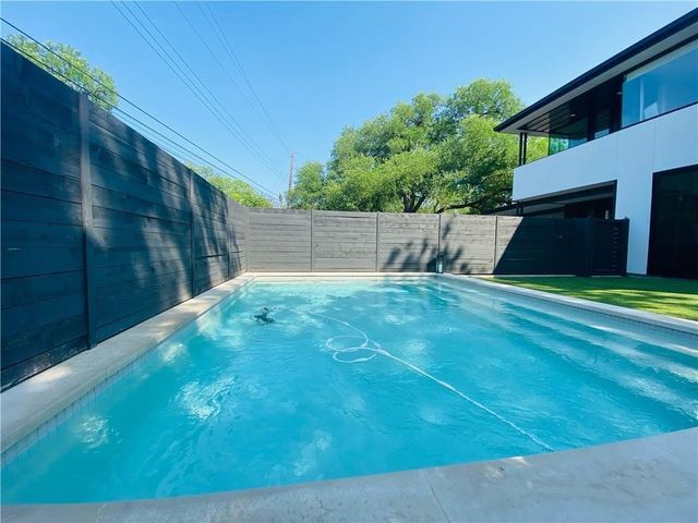 2003 Melridge PL, Austin, TX 78704