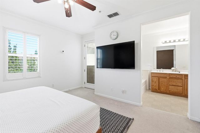 8398 Crystal Walk Cir, Elk Grove, CA 95758