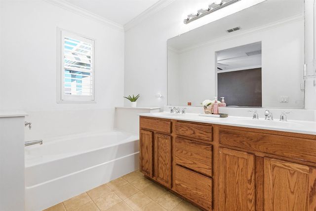 8398 Crystal Walk Cir, Elk Grove, CA 95758