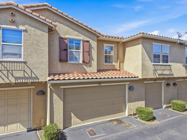 8398 Crystal Walk Cir, Elk Grove, CA 95758