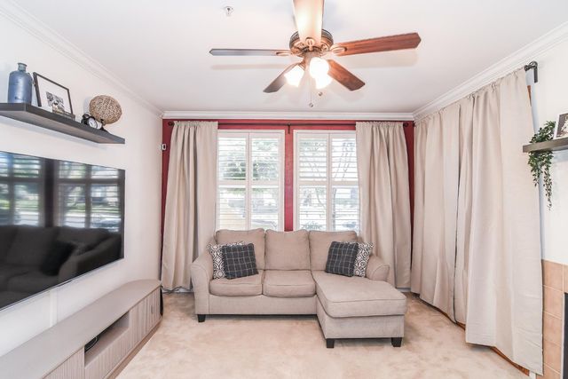 8398 Crystal Walk Cir, Elk Grove, CA 95758