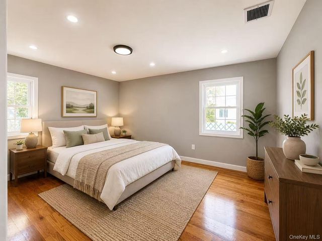 109 Evans Street, New Hyde Park, NY 11040