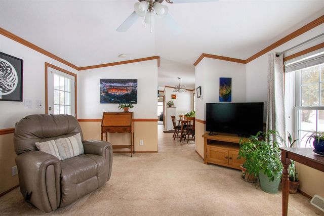 83 Bluebird Lane, Lyndon, VT 05851