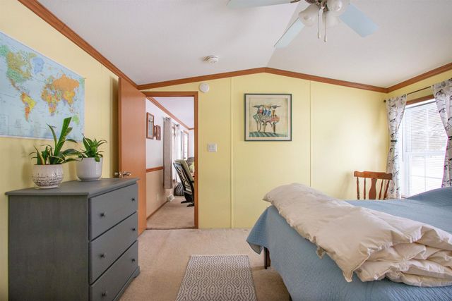 83 Bluebird Lane, Lyndon, VT 05851