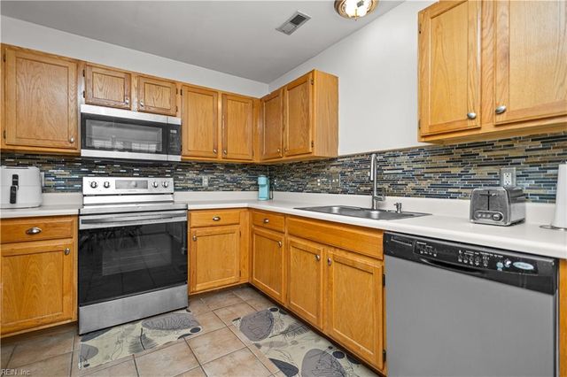 3010 Trappers RN, Chesapeake, VA 23321