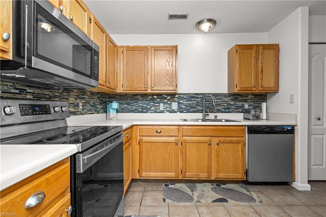 3010 Trappers RN, Chesapeake, VA 23321