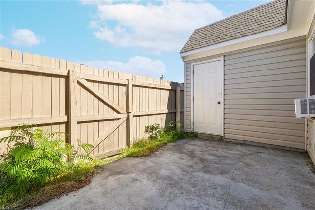 3010 Trappers RN, Chesapeake, VA 23321