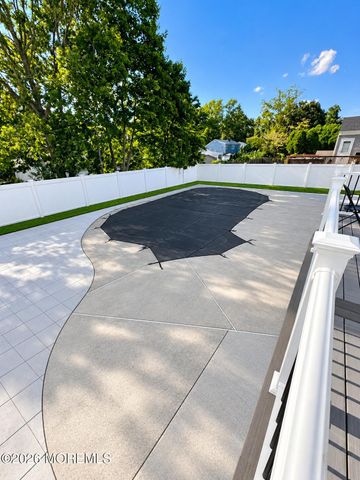 18 Branch Road, Oakhurst, NJ 07755