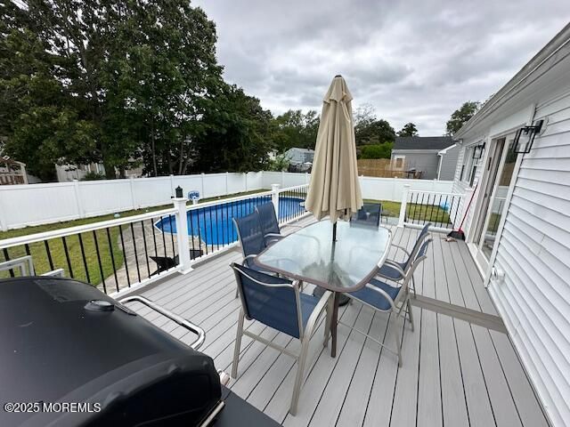 18 Branch Road, Oakhurst, NJ 07755