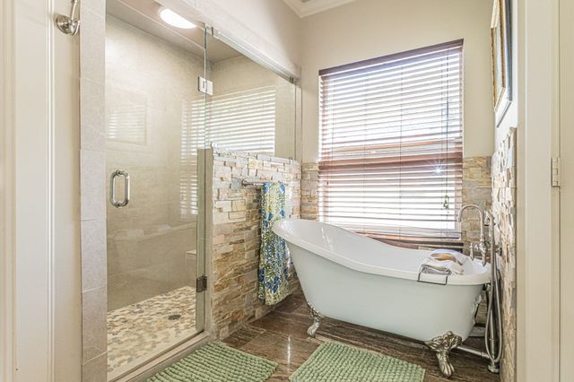 616 Frontier Court, Colleyville, TX 76034