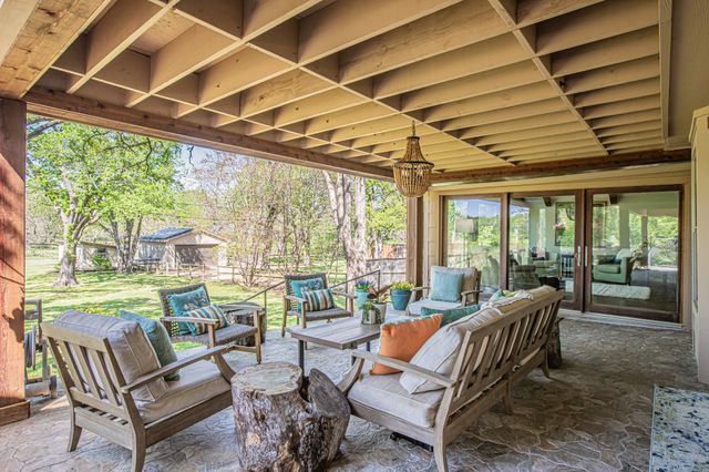 616 Frontier Court, Colleyville, TX 76034