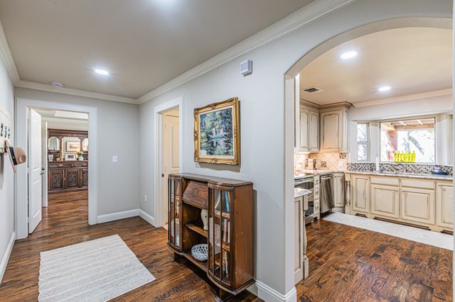 616 Frontier Court, Colleyville, TX 76034