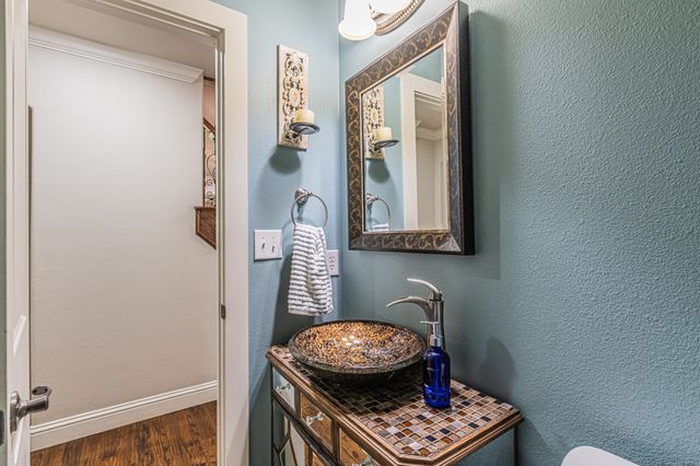 616 Frontier Court, Colleyville, TX 76034