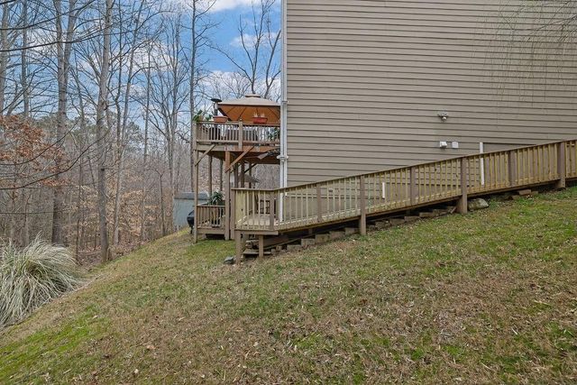 1760 Shire Village Drive, Sugar Hill, GA 30518