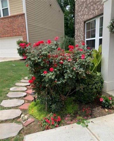 1760 Shire Village Drive, Sugar Hill, GA 30518