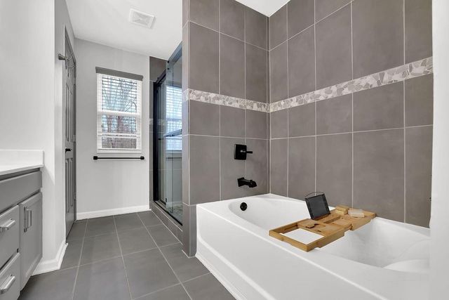 1760 Shire Village Drive, Sugar Hill, GA 30518