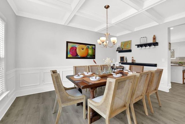 1760 Shire Village Drive, Sugar Hill, GA 30518