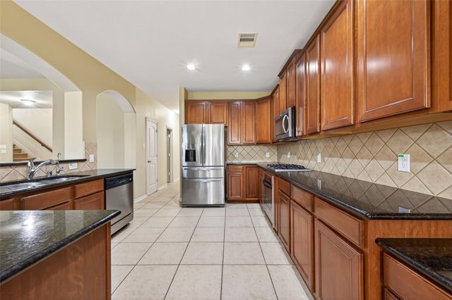 5215 Field Briar Lane, Sugar Land, TX 77479