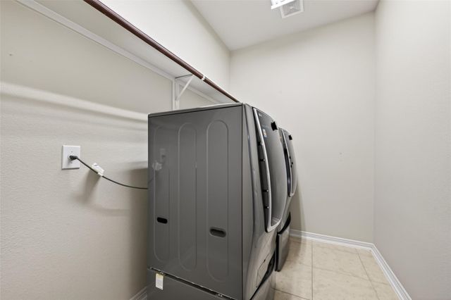 5215 Field Briar Lane, Sugar Land, TX 77479