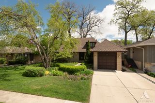 829 Sylviawood Avenue, Park Ridge, IL 60068