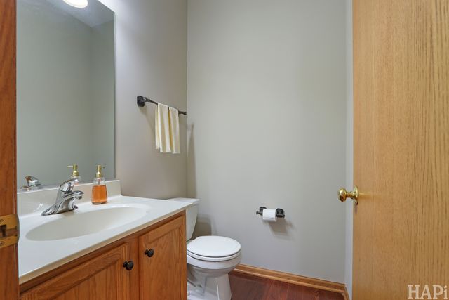 1999 W Windsor Drive, Round Lake, IL 60073