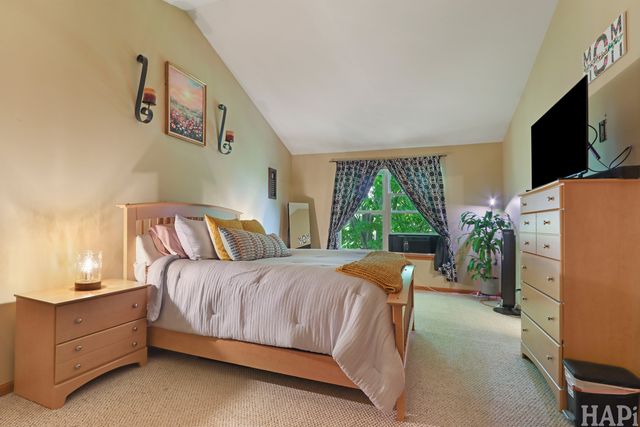 1999 W Windsor Drive, Round Lake, IL 60073