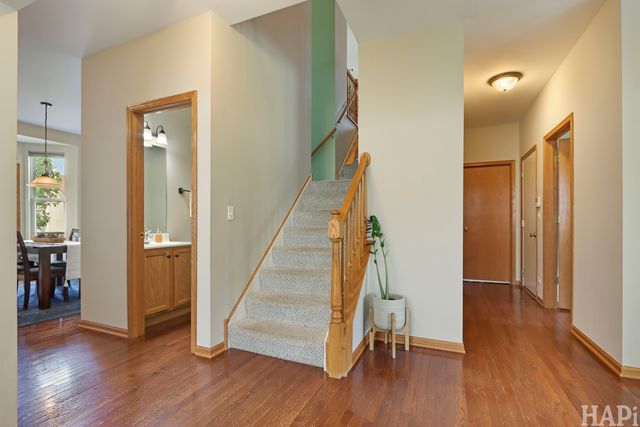 1999 W Windsor Drive, Round Lake, IL 60073
