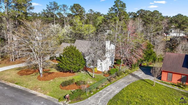 6806 Bay Point Drive, Macon, GA 31220