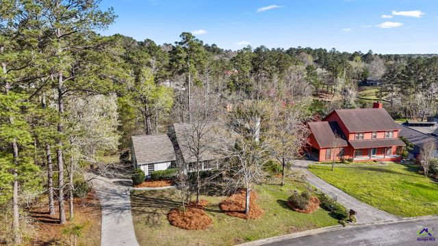 6806 Bay Point Drive, Macon, GA 31220