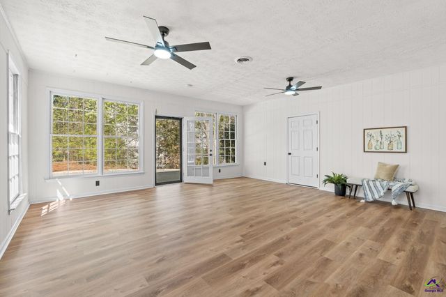 6806 Bay Point Drive, Macon, GA 31220