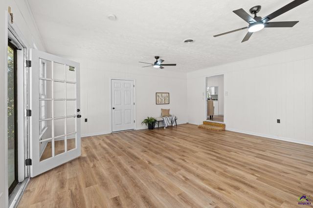 6806 Bay Point Drive, Macon, GA 31220