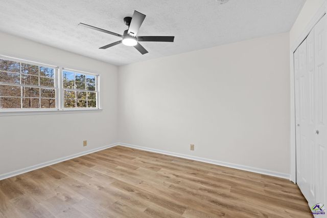 6806 Bay Point Drive, Macon, GA 31220