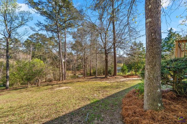 6806 Bay Point Drive, Macon, GA 31220