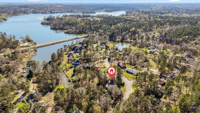 6806 Bay Point Drive, Macon, GA 31220