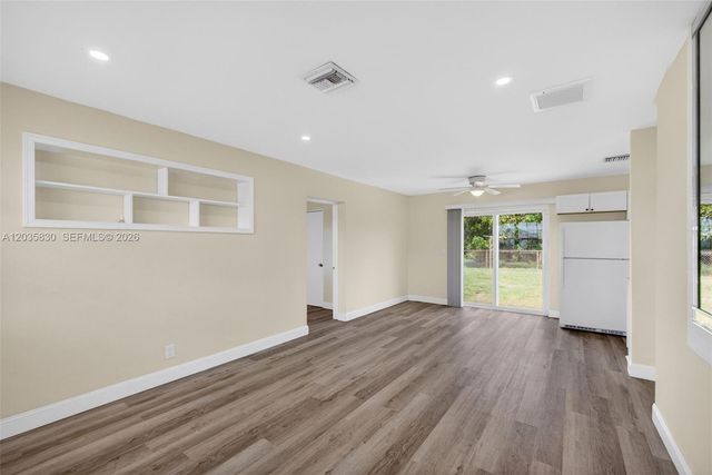 560 W 34th Street, Riviera Beach, FL 33404