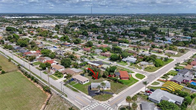 560 W 34th Street, Riviera Beach, FL 33404