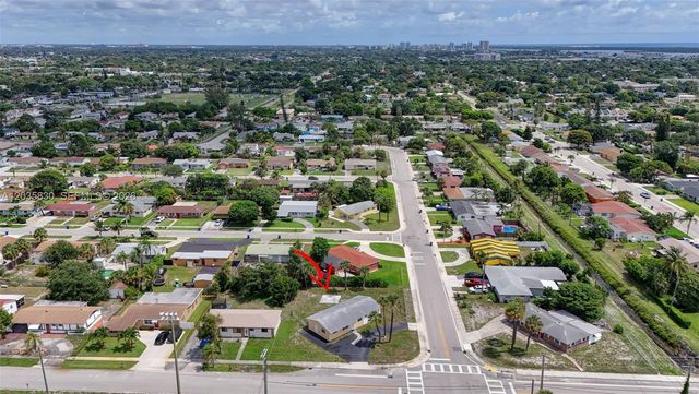 560 W 34th Street, Riviera Beach, FL 33404