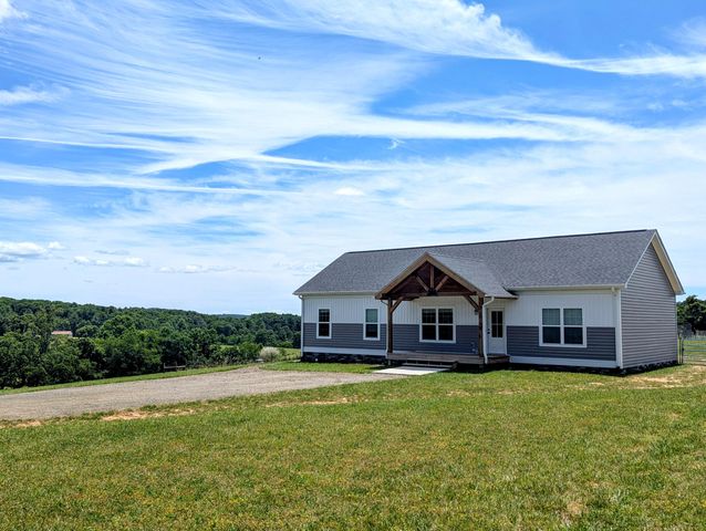 1345 Hale RD NE, Check, VA 24072