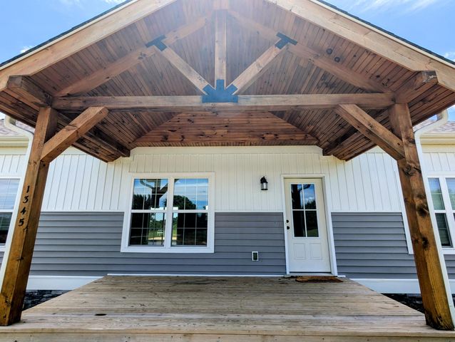 1345 Hale RD NE, Check, VA 24072