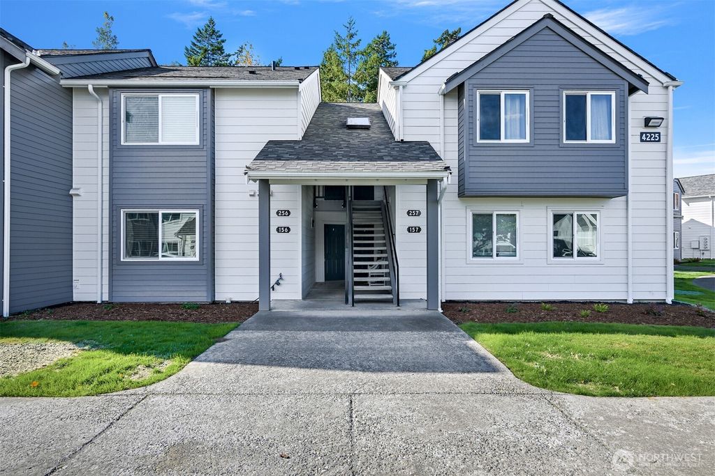 4225 Wintergreen Circle #156, Bellingham, WA 98226