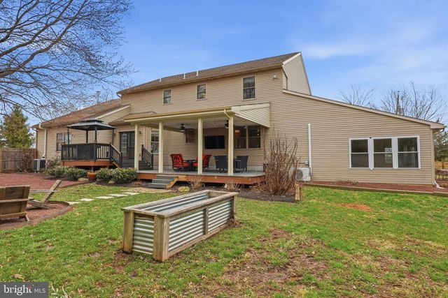 3852 DARK HOLLOW RD, Furlong, PA 18925