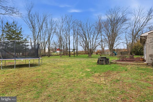 3852 DARK HOLLOW RD, Furlong, PA 18925