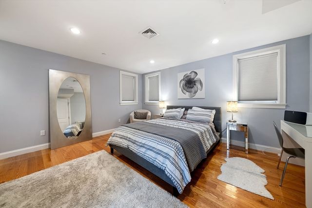 25 Clyde Street 1, Somerville, MA 02145