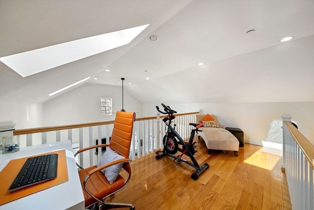 25 Clyde Street 1, Somerville, MA 02145