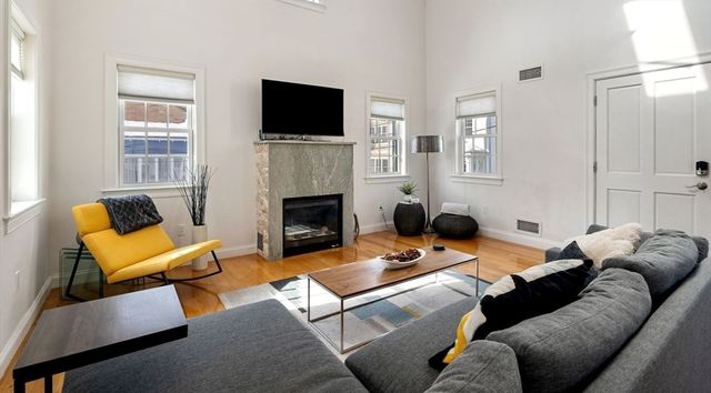 25 Clyde Street 1, Somerville, MA 02145