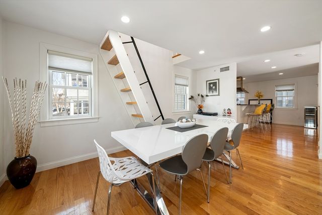 25 Clyde Street 1, Somerville, MA 02145