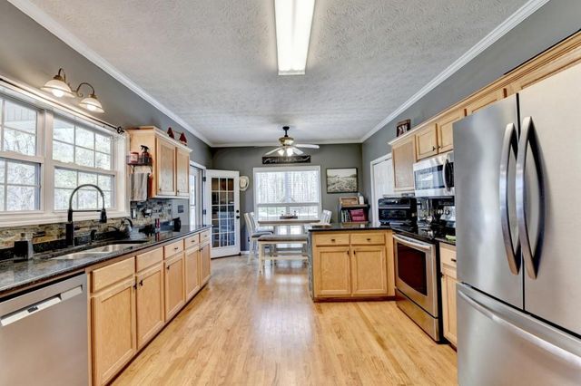 1555 Lower River Road, Covington, GA 30016